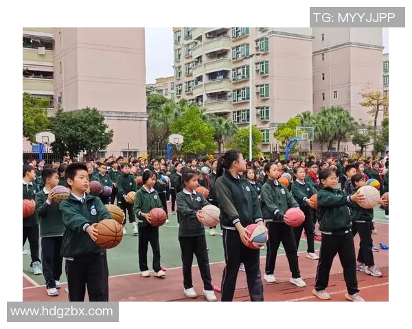 明星小学篮球操展现青春活力与团队精神的精彩瞬间