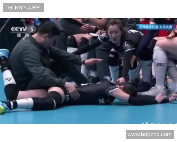 篮球场上的雪人明星与叉球的奇妙碰撞带你领略不一样的冬季运动魅力